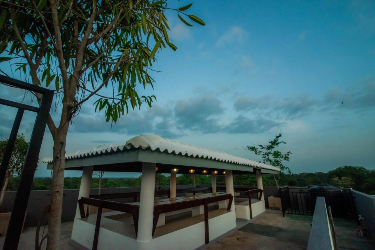Royal Reach Udawalawe Hotel Екстериор снимка