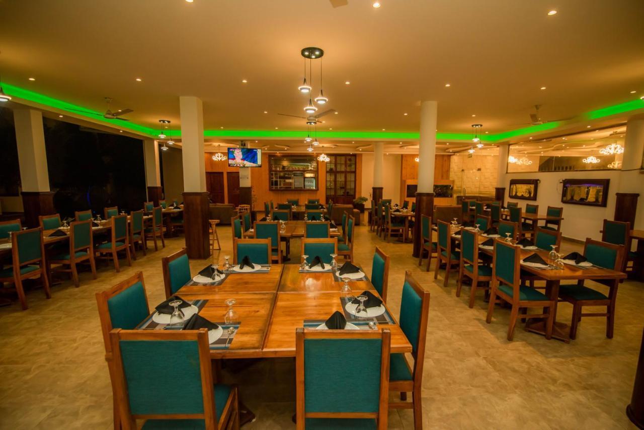 Royal Reach Udawalawe Hotel Екстериор снимка