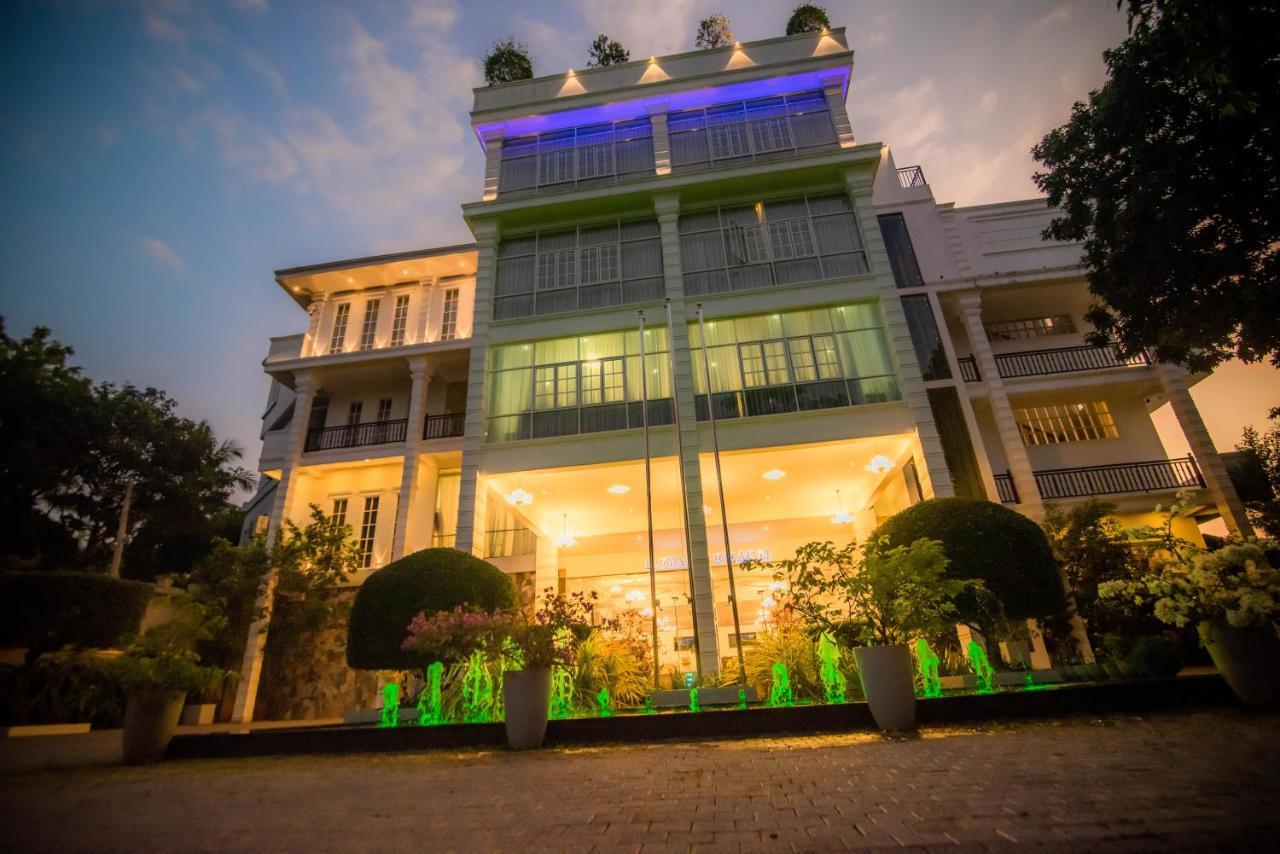 Royal Reach Udawalawe Hotel Екстериор снимка
