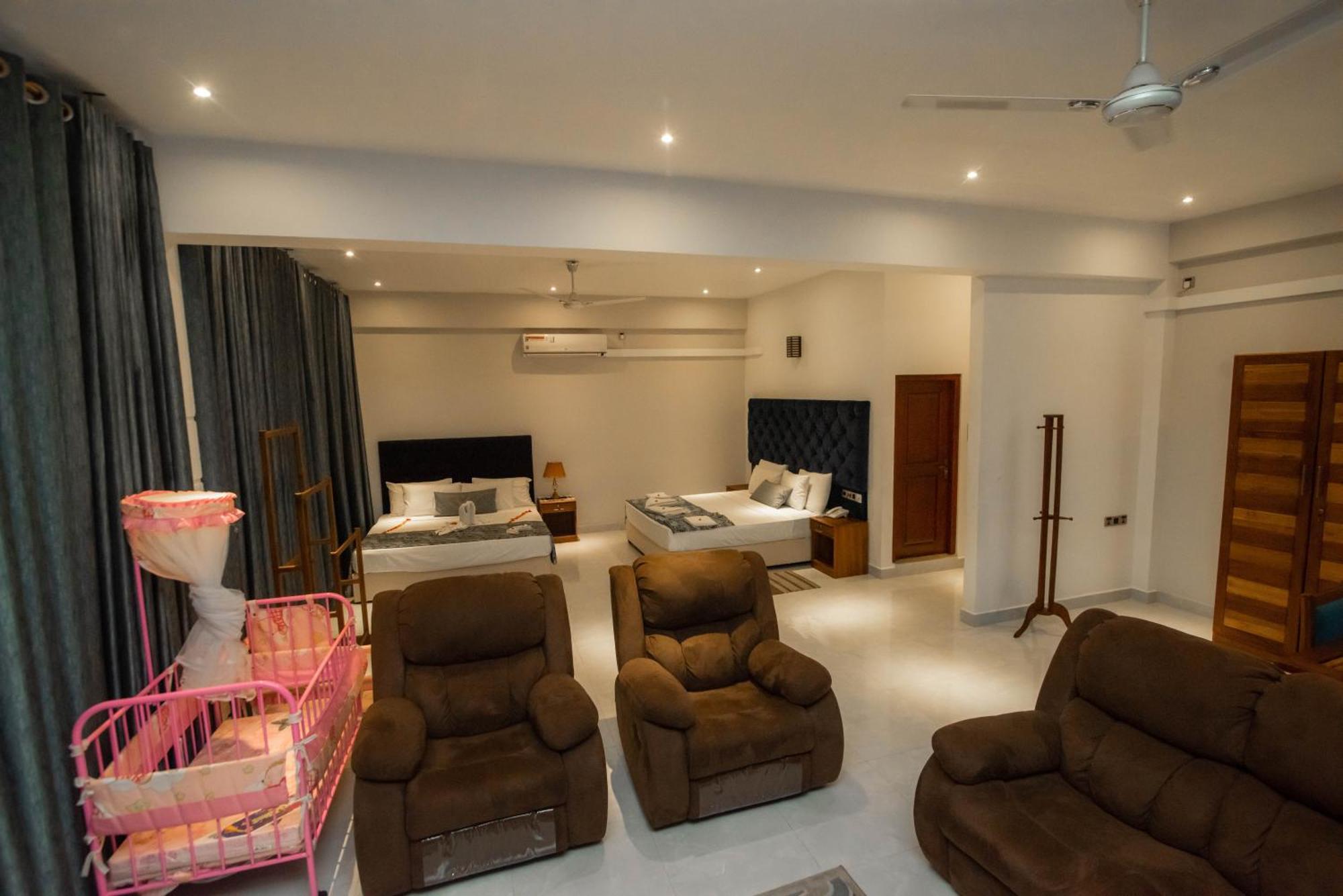 Royal Reach Udawalawe Hotel Стая снимка