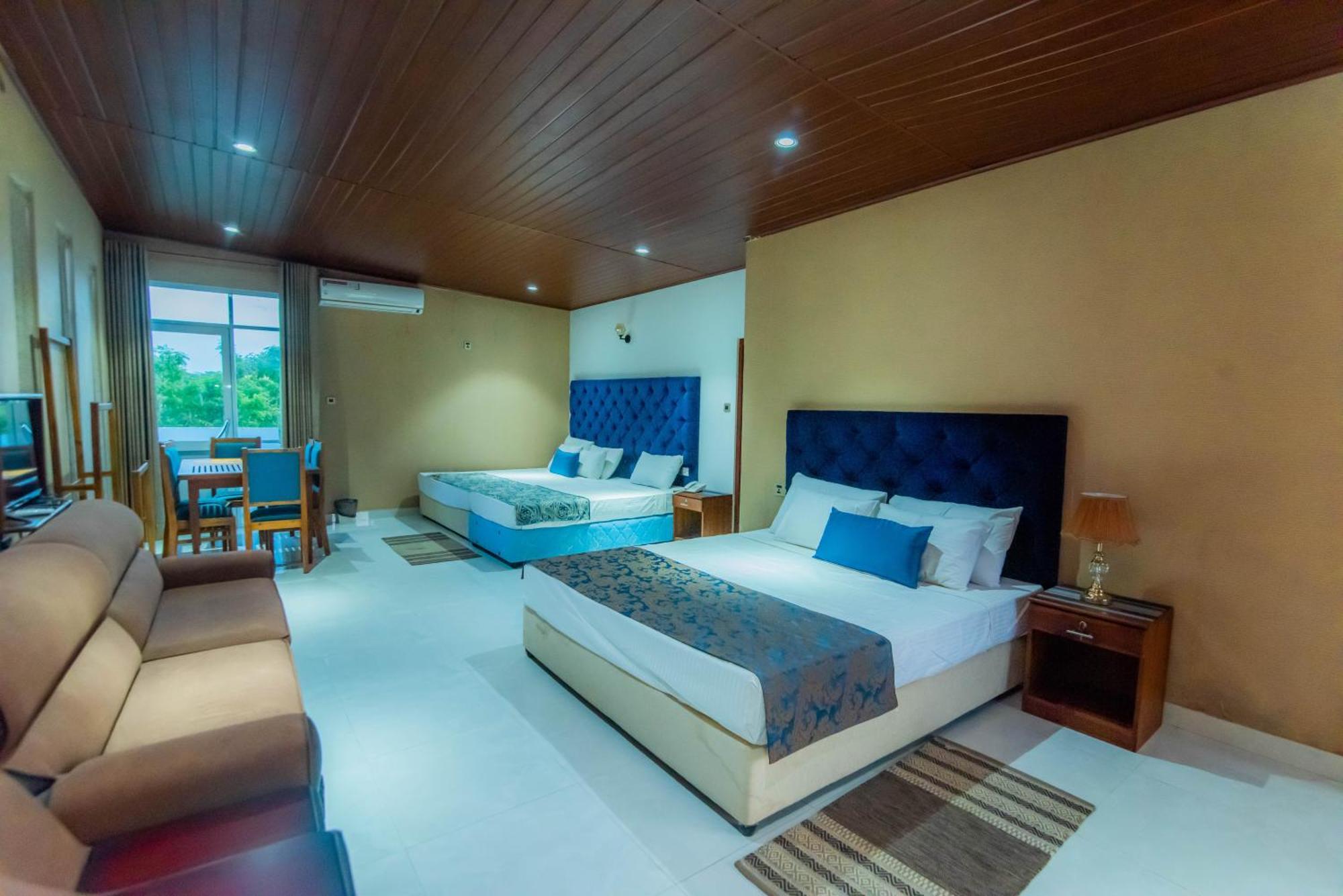 Royal Reach Udawalawe Hotel Стая снимка