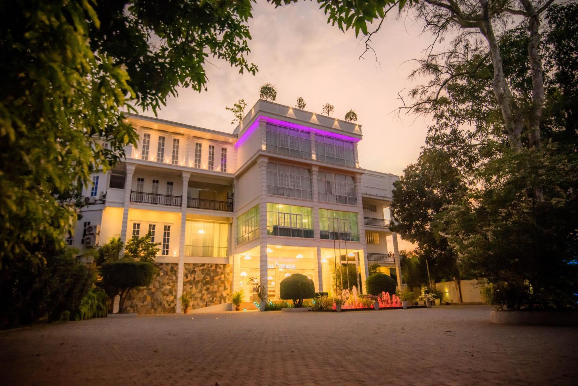 Royal Reach Udawalawe Hotel Екстериор снимка